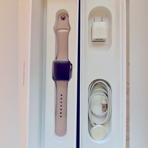 Apple Watch Series 3 (GPS) 38mm Rose Gold